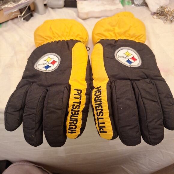 Wells Lamont Pittsburg Steelers Cold Weather Gloves XL Minor Wear - Picture 1 of 5